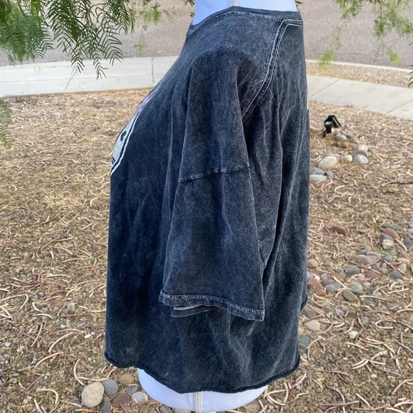 Crop Top - Heart Breakers - Picture 6 of 13